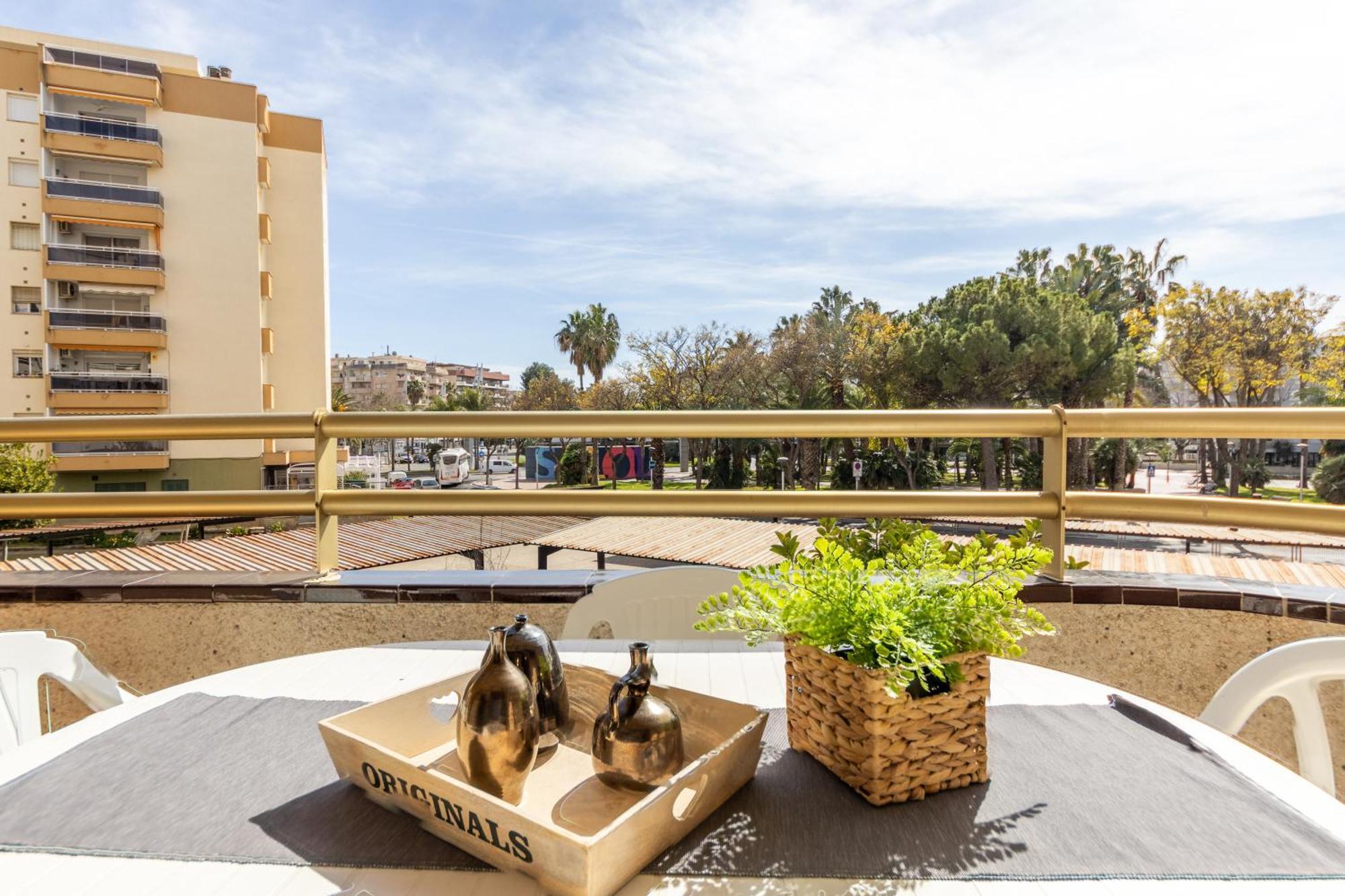 Apartamentos Cordoba Arysal Salou Exterior photo
